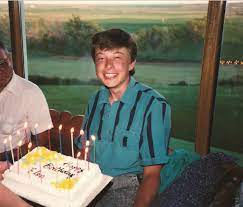 Maye musk and elon musk attend the 2017 vanity fair oscar party on february 26, 2017 in thanks to that, as well as additional images of a young elon musk recently posted on maye musk's twitter. 10 Rare Elon Musk Photos Uncovered In Maye Musk S New Book Observer