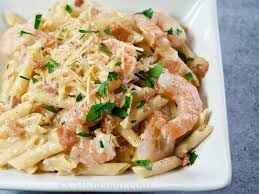Add extra flavor to your pasta dishes with cheesy garlic bread. Copycat Mama Melrose S Ristorante Italiano Shrimp Carbonara Recipe Cdkitchen Com