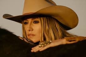 Lainey Wilson Has Never Been In It For The Awards: 'I Want To Feel  Something & I Want People To Feel Something'