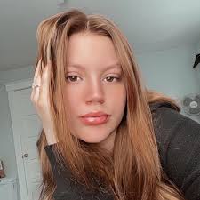 Question for the females: Yall cool with ya man going out at all times of  the night & staying gone 2-3 hours ? Not including him being gone most of  the day.