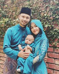 Nurul elfira loy binti ahmad sabri (born march 8, 1994) (jawi: Elfira Loy Misha Omar Share Their Thoughts On Ashraf Sinclair S Death Hype Malaysia