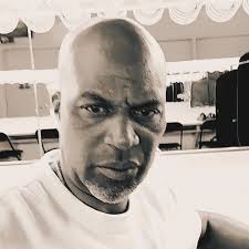 @livenationurban present CHRIS SPENCER AND FRIENDS @themiracleinglewood  @anthonybscrunchogodthenme1 @carmencomedy @damonwilliamscomedy  @darylchillmitchell @therealearthquake Sponsored by @bet @walmart ...