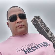 Rory unloading the Tron Audi yesterday... thanks to everyone who made it.