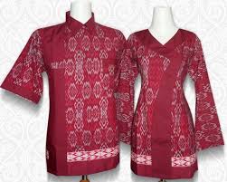 Batik lurik ini berasal dari yogyakarta yang berasal dari kata lorek atau garis. 29 Model Baju Batik Yang Populer Dan Menarik Untuk Diikuti