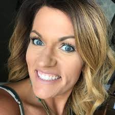 Callie Shoemaker's Instagram, Twitter & Facebook