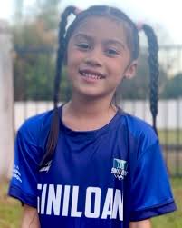 Danielle Sheen Hartmann (@itsdaniellesheen)