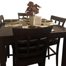 They sell living room, dining room, bedroom, home entertainment, and home office furniture and bobs furniture is one place that sells contemporary leather furniture as well as many other places like jordans or bernie and phylis furniture stores. Bernie Phyl S Amish 5 Piece Bar Height Dining Set Aptdeco