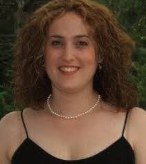 Leanne Walsh's Instagram, Twitter & Facebook