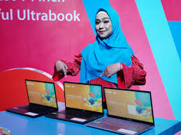 Pembayaran mudah, pengiriman cepat & bisa cicil 0%. Dijual Mulai 7 Jutaan Rupiah Asus Resmikan Kehadiran Duo Ultrabook Ringkas Vivobook Ultra A412 Dan K403 Yangcanggih Com