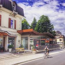 Roadtrip A Quick Stop At The Famous Bakery For Kaffee Before We Head On Love The Blend Of Traditional And M Modern Architecture Architecture House Styles
