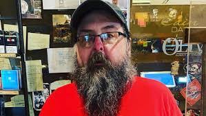 Mark Wolk's Instagram, Twitter & Facebook