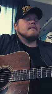 🎪 Let's have ourselves a Red Rocks “Carnival” this weekend! Here's SCI's  live debut of this new Kyle Hollingsworth song from back in May, and this  track will also be featured on