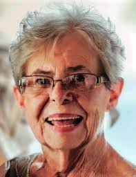 Alice Somers's Instagram, Twitter & Facebook