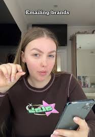 Laura Moen Zara Email