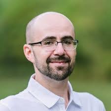 Erin Comer's Instagram, Twitter & Facebook