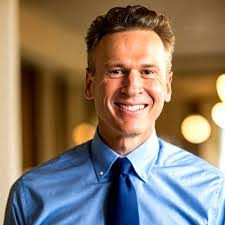 Douglas Leonhardt's Instagram, Twitter & Facebook