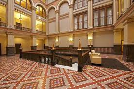 Ja, parkeringsgarage, privat betalparkering i närheten och parkeringsservice är. Atrium Picture Of Hilton Garden Inn Milwaukee Downtown Tripadvisor