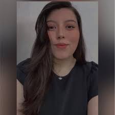 Al fin con mi título en mano 👏🎓🎉