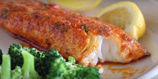 Filet De Tilapia Dans Une Croute De Fromage Parmesan Et Paprika Recettes Ma Fourchette Fish Dishes Recipes Food