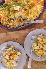 It S Easy To Take Your Mac N Cheese To The Next Level With Sandwich Leftovers Case In Point This H Honey Mustard Chicken Baked Chicken Casserole Dinner Pies