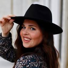 Annah Behrooz (@AnnahRiedel)