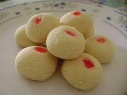 Biskut Suji Sumber Majalah Rasa Bahan Bahan 250 Gm Minyak Sapi 150 Gm Gula Aising 150 Gm Tepung Suji 300 Biscuit Recipe Bakery Recipes Cookie Recipes