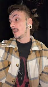 I'm loyal if you feed me because well I need the food #lipsync  #lipsyncreelschallenge #lipsyncchallenge #lipsyncvideo #actor #comedy  #funnyvideos #metalfamily #heavymetal