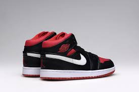 It's made for casual mode, with an iconic design that goes with everything and never goes out of style. Jordan Retro 1 Red And Black And White Pasteurinstituteindia Com