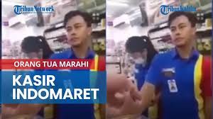 Makan di indomaret drive thru mbaknya manis ramah banget. News Video Viral Video Orangtua Marahi Kasir Indomaret Karena Anak Beli Voucher Game Online Tribun Kaltim