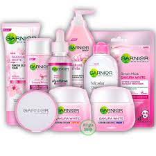 Enrich with sakura extract, it deeply* and gently cleanses the skin to reveal fresh. Garnier Sakura White Series Shopee Philippines