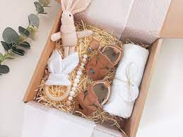 New Baby Gift Set Neutral Baby Gift Set Baby Shower Gift Baby Gift Baby Girl Gift Newborn Gift Box Baby Shower Gift Unisex Baby Gift In 2021 Unisex Baby Gifts New