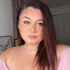 Who is a good hair stylist in Cape Coral for cut and color?