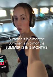 Vidéos de Ileen (@ileenlns) avec dont stop the music