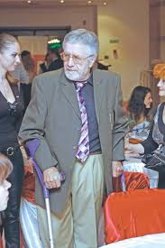 11,560 likes · 19 talking about this. AlertÄƒ In Showbiz Cornel Constantiniu Pe Masa De OperaÅ£ie AnunÅ£ul FÄƒcut De Medici In UrmÄƒ Cu PuÅ£in Timp Din PÄƒcate Marele Artist B1 Ro