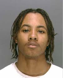 Handcuffed prisoner escapes in Center City