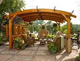 Ahsap Kamelya Modelleri Pergola Patio Bahce Teras Dekoru Dogada Yasam