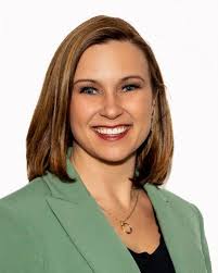 Tracy Graf's Instagram, Twitter & Facebook