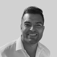 Ian Bacchus's Instagram, Twitter & Facebook