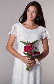 Maybe you would like to learn more about one of these? Brautkleid Alice Lang Elfenbein Hochzeitskleider Abendgarderobe Und Partykleidung By Alie Street