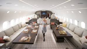 Boeing 787 dreamliner uçaklarımızda ekstra büyük baş üstü dolapları bulunur. Inside The 230m Dreamliner That S Now A Private Jet Daily Mail Online