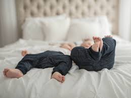 What's the best baby bath tub? Real Life Parenting Hacks For Raising Twin Babies