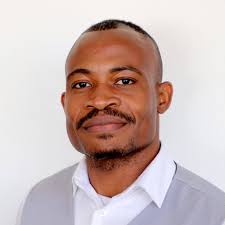 Plus de vingt doctorants, tous financés, qui bénéficient d'un encadrement  et d'un suivi administratif de qualité et de formations permettant de  répondre à la fois aux exigences des métiers de la recherche