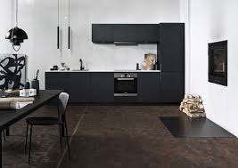 Grâce à cette crédence de cuisine vous pourrez cuisiner en cuisine vos quelle crédence pour ma cuisine? Cuisine Noire Idees Deco Et Conseils Pour Ceder A La Tentation