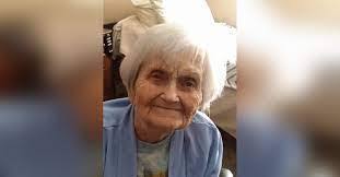 Gloria Thaxton's Instagram, Twitter & Facebook