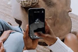 Keep videos as short and engaging as possible. Tiktok For Artists How To Promote And Sell Your Art And Make Money Your Art Empire