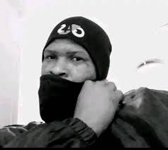 O ntlogetse rranyena o ile go sheba ball mo seraming se😴 ke eletsa ekare  monna yole a ka nthata jaaka a rata ball😅😔 Nou ke ikgonne ekare ke thipa  ya Oukapi😂😭 Good