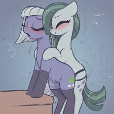 Limestone pie and marble pie