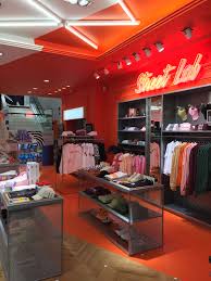 Citadium Champs Elysees New Concept Opening 08 06 17 Design Store Design Home Decor