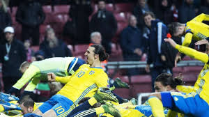 But the boy with a lisp and a big nose found solace in the ethnic outsiders, the immigrant communities whose story rarely gets told. Ibrahimovic Schiesst Schweden Zur Em Ukraine Qualifiziert Mehr Sport