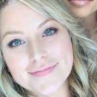 Carrie Malone's Instagram, Twitter & Facebook